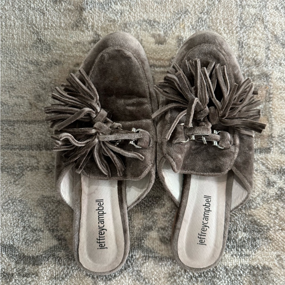 Steve Madden velvet slip on shoes